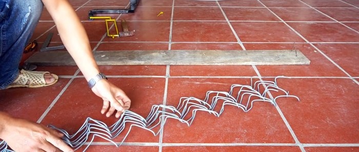 How to make a device for weaving a chain-link mesh from 4 mm steel wire