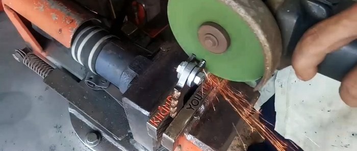 Cómo hacer un extractor de rodamientos y poleas a partir de una rueda dentada vieja
