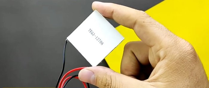 Как да направите термоелектрически генератор и да заредите телефона си с топлина от свещ