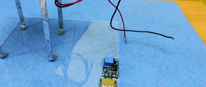 Come realizzare un generatore termoelettrico e caricare il telefono con il calore di una candela