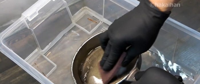 Hoe een oude roestige koekenpan te herstellen
