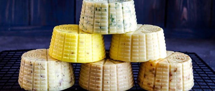 Rețetă de buget pentru a face brânză delicioasă de casă