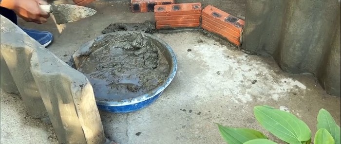 How to cheaply make a pond in the garden from available materials