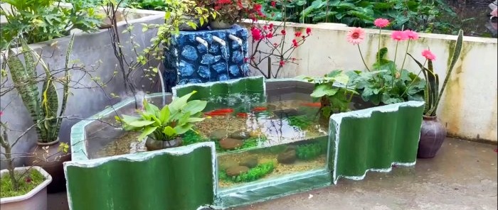 Com fer barat un estany al jardí amb els materials disponibles