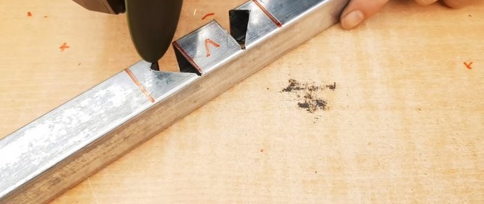 How to perfectly bend a profile pipe at an angle of 90 degrees