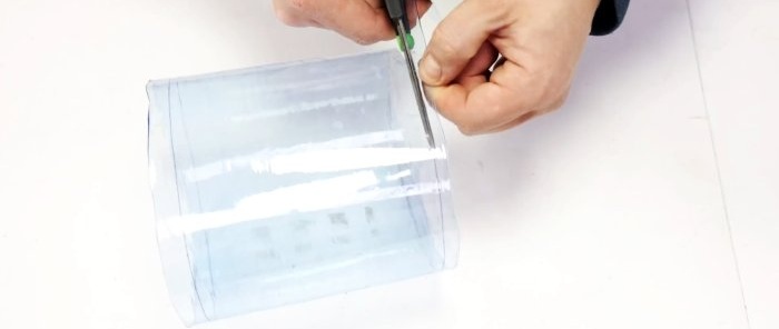 Hur man gör en originallampa av PET-flaskor och fanerremsor