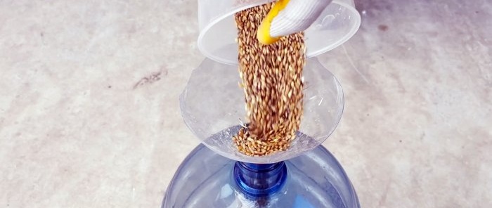 How to make a long-lasting automatic drinker and feeder for poultry from PET bottles