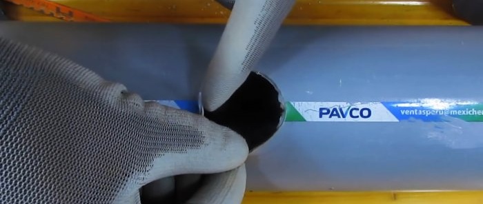 Kako zalijepiti tanku PVC cijev u veliku bez T-ca