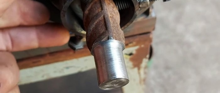 Den enkleste drejebænk til metalbearbejdning med egne hænder