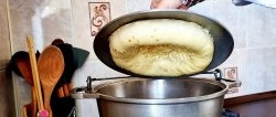 Невероятна рецепта за приготвяне на узбекски плосък хляб на печката без тандур или фурна