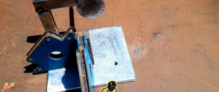 Hoe maak je een metalen snijgereedschap van oude kleppen