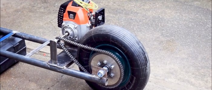 Sådan laver du en scooter baseret på en trimmermotor
