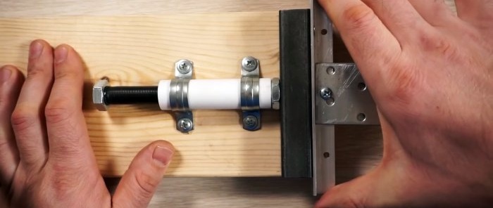 How to assemble a structure for sharpening knives from available materials