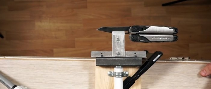 Hur man monterar en struktur för slipning av knivar från tillgängliga material