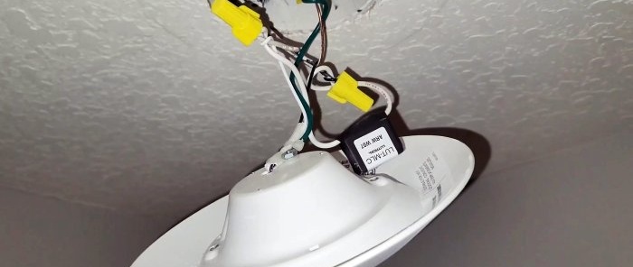 Sådan fjerner du ufrivillig glød eller flimren fra en slukket LED-lampe
