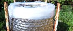 Jak vyrobit levnou zalévací nádobu pro 1-1,5 kubických metrů s kohoutkem