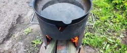 Como fazer um fogão para um caldeirão a partir de uma botija de gás