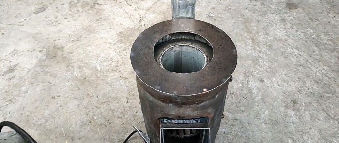 Πώς να φτιάξετε μια ξυλόσομπα 2 σε 1 από φιάλη αερίου με παράλληλη θέρμανση νερού