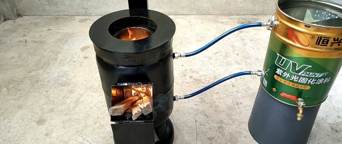 So bauen Sie aus einer Gasflasche einen 2-in-1-Holzofen mit paralleler Wassererwärmung