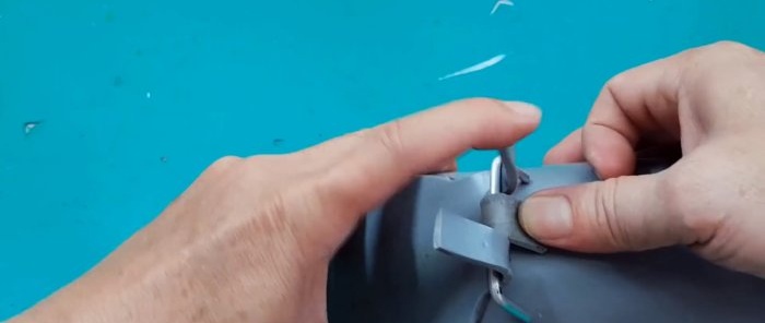 Hoe maak je een terugslagklep van PVC-buis