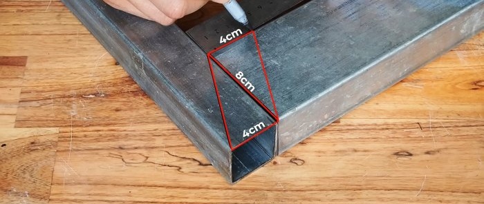 Πώς να συνδέσετε σωλήνες προφίλ διαφορετικών τμημάτων σε ορθή γωνία