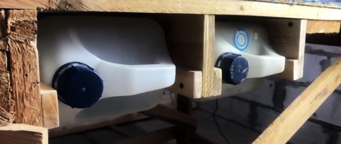 Une idée pour tout atelier : des tiroirs fabriqués à partir de bidons