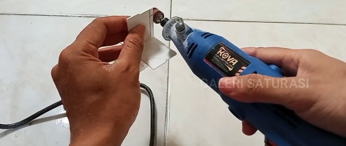 Hvordan lage en moderne hagelampe for pennies fra PVC-rør