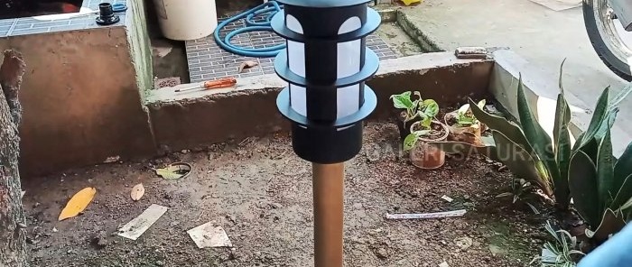 Hogyan készítsünk egy modern kerti lámpát fillérekért PVC-csőből