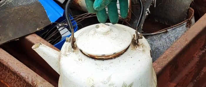 Страхотна идея как да направите преносима печка от стар чайник