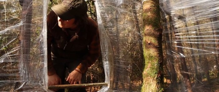 Wie man aus Plastikfolie eine Hütte baut, um im Sommer vor schlechtem Wetter und im Winter vor starkem Frost zu schützen