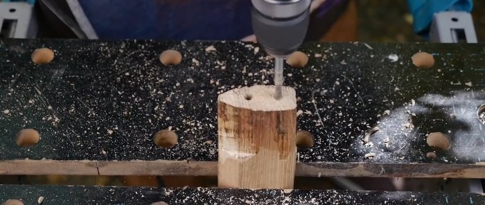 Come posizionare in modo sicuro un'ascia sul manico di un'ascia senza cunei Sistema americano