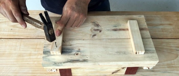 איך להכין תבנית בלוקים של מנעול עץ