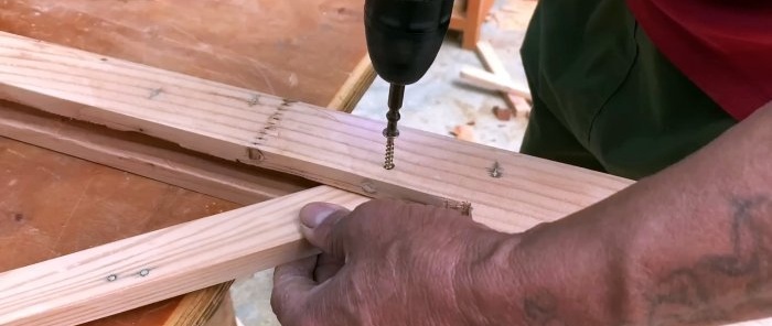 How to make a folding ladder from wood