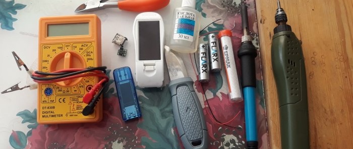 Como carregar seu smartphone de emergência usando baterias
