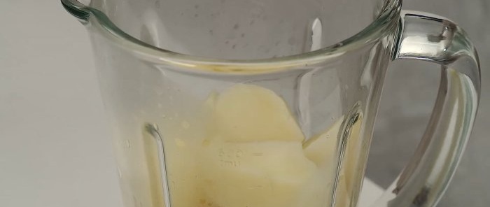 Knusprige Kartoffelchips mit Zwiebeln ohne Braten oder Öl