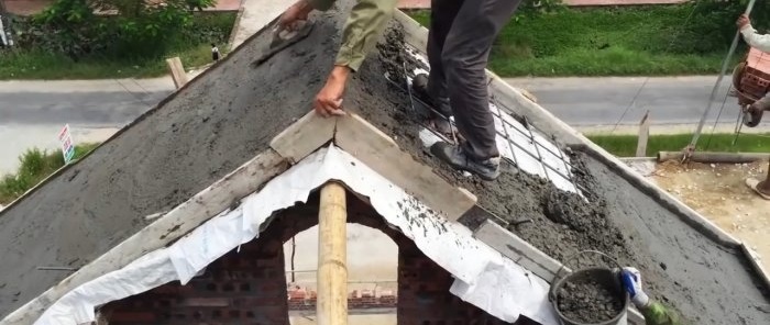 Cara membina bumbung konkrit tanpa menggunakan cara mekanikal