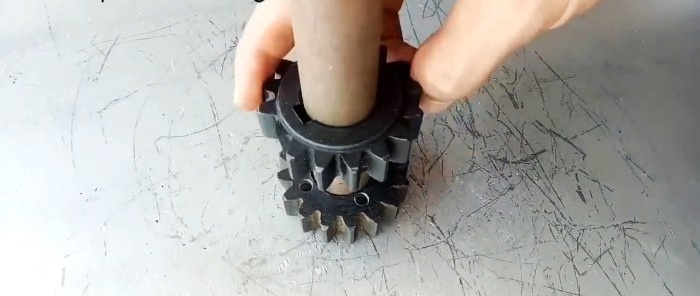 Cách làm giỏ kim loại từ thanh bằng dụng cụ cầm tay