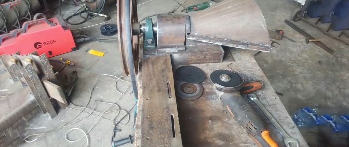 Paano gumawa ng auger wood chipper mula sa magagamit na mga materyales