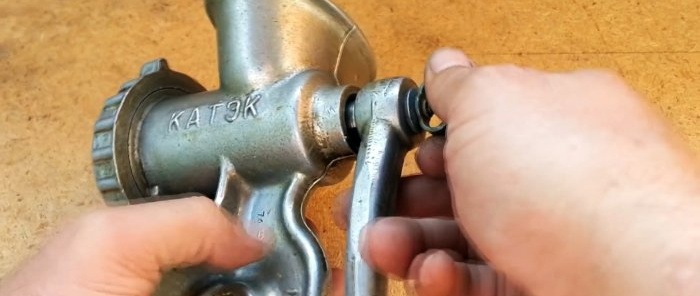The meat grinder will cut the thread if you sharpen it in the right way