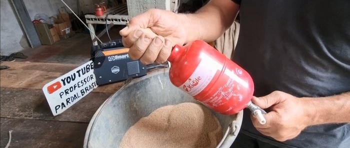 Paano gumawa ng isang malakas na sandblaster