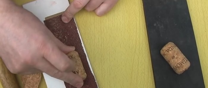 Come realizzare il manico di un coltello con i tappi di sughero