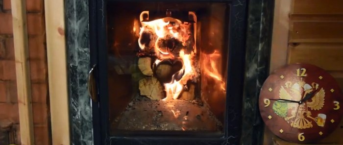 Jak položit palivové dřevo pro dlouhé spalování s maximální účinností