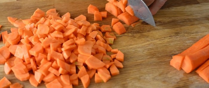 Świetnym sposobem na konserwację warzyw jest przygotowanie naturalnych kostek bulionowych