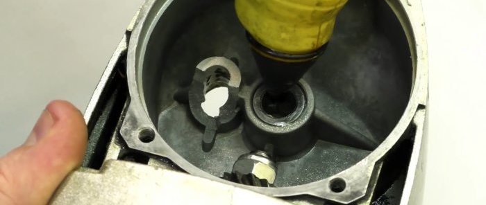 7 ways to press out a worn bushing