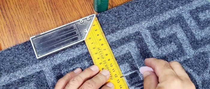 Hvordan man ideelt set omgiver et rør med tæppe eller linoleum