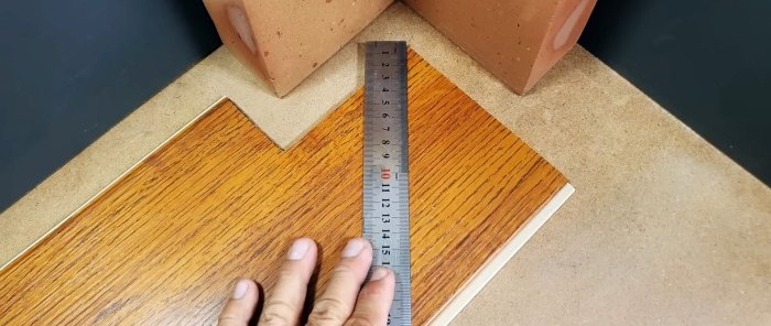 Kā ideāli apņemt cauruli ar paklāju vai linoleju