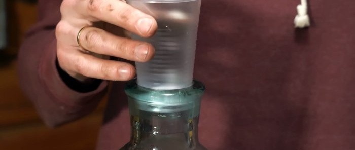Wie man in wenigen Minuten einen Flaschenverschluss herstellt
