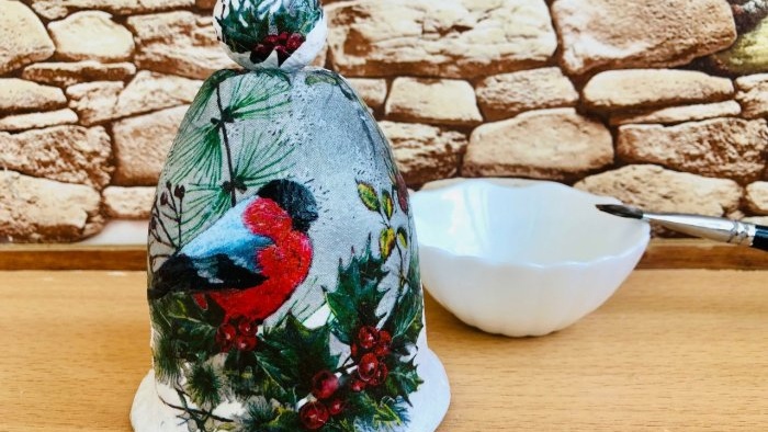 Comment fabriquer une cloche de jouet pour arbre de Noël en papier