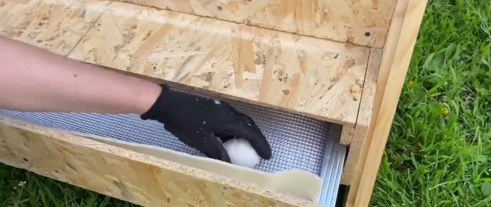 Wie man Hühnernester mit Eierbehältern aus OSB herstellt