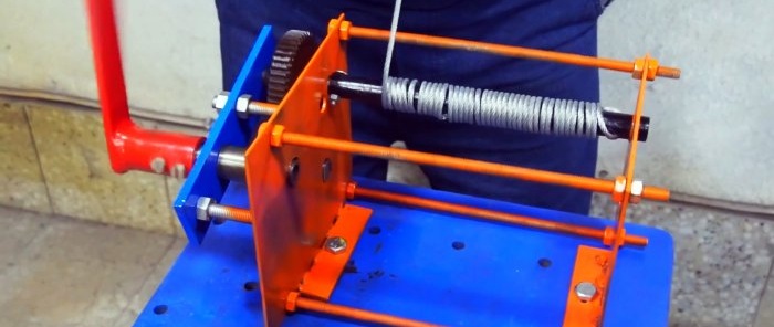 How to make a winch from available materials